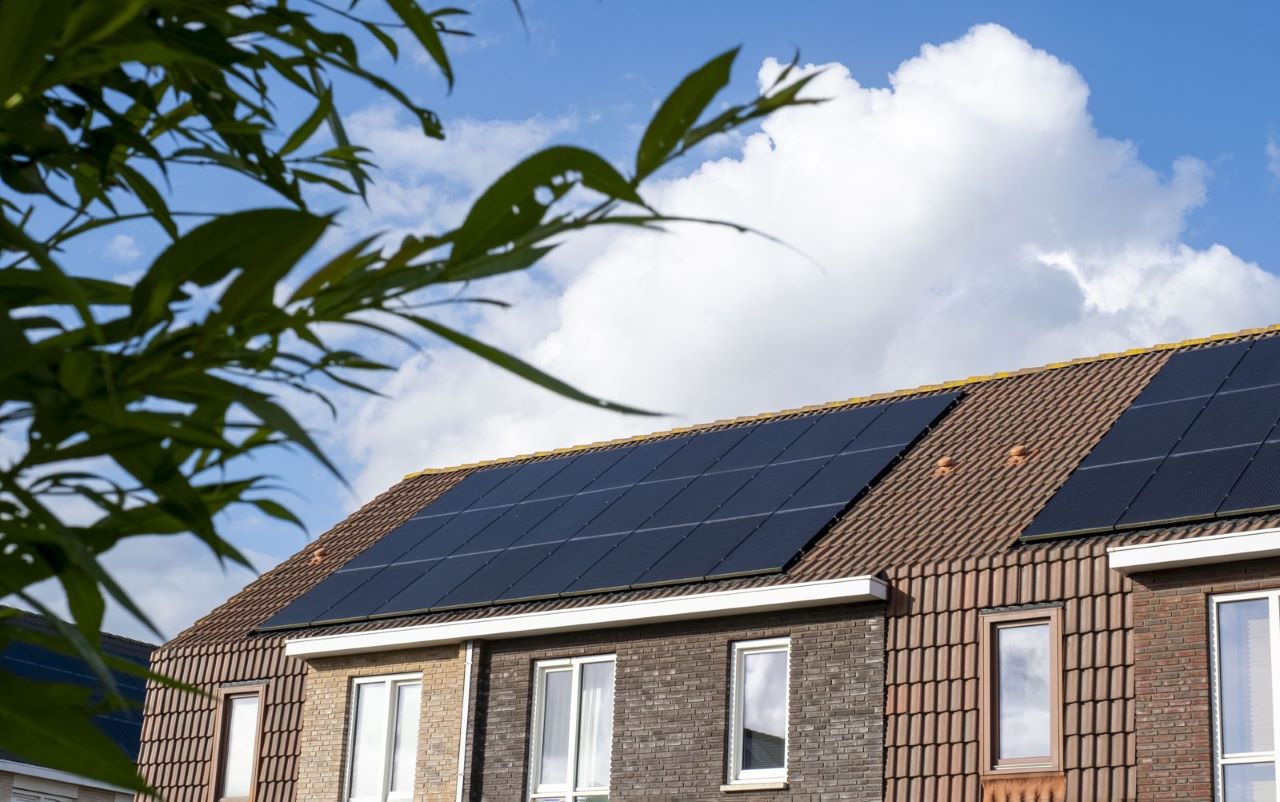Lagere energiebelasting weegt niet op tegen hogere netkosten en het einde van salderen